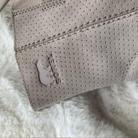 SALE π₯ {Sorel} Joan Of Arctic Wedge Bootie - Picture 2 of 8